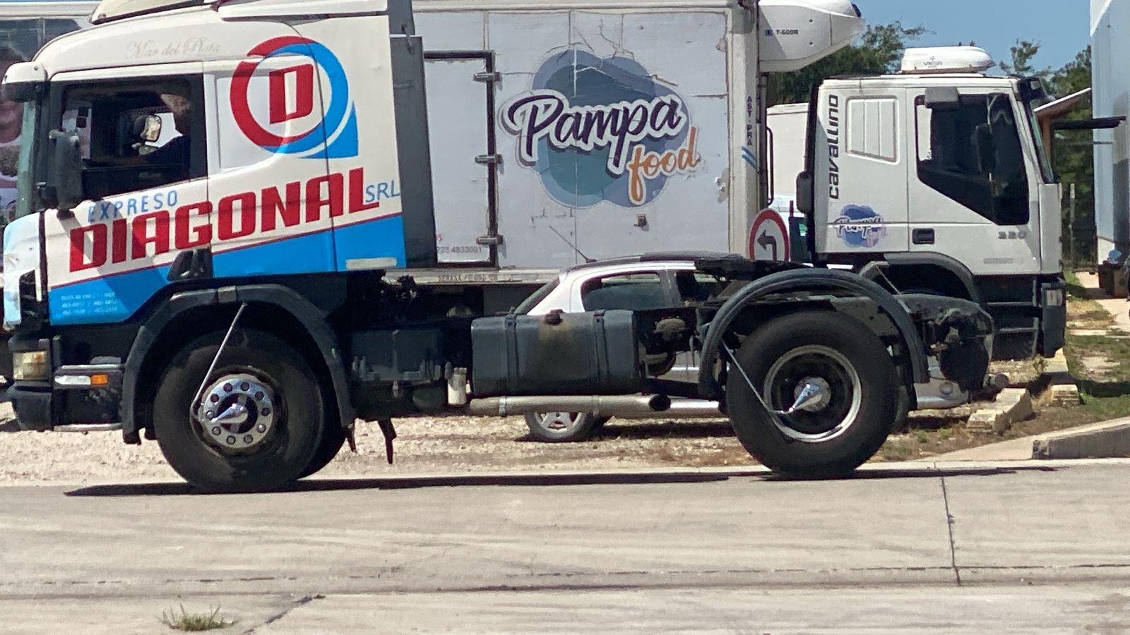 8b124e64-a7d1-48f7-b1dd-3222e63c5c5f