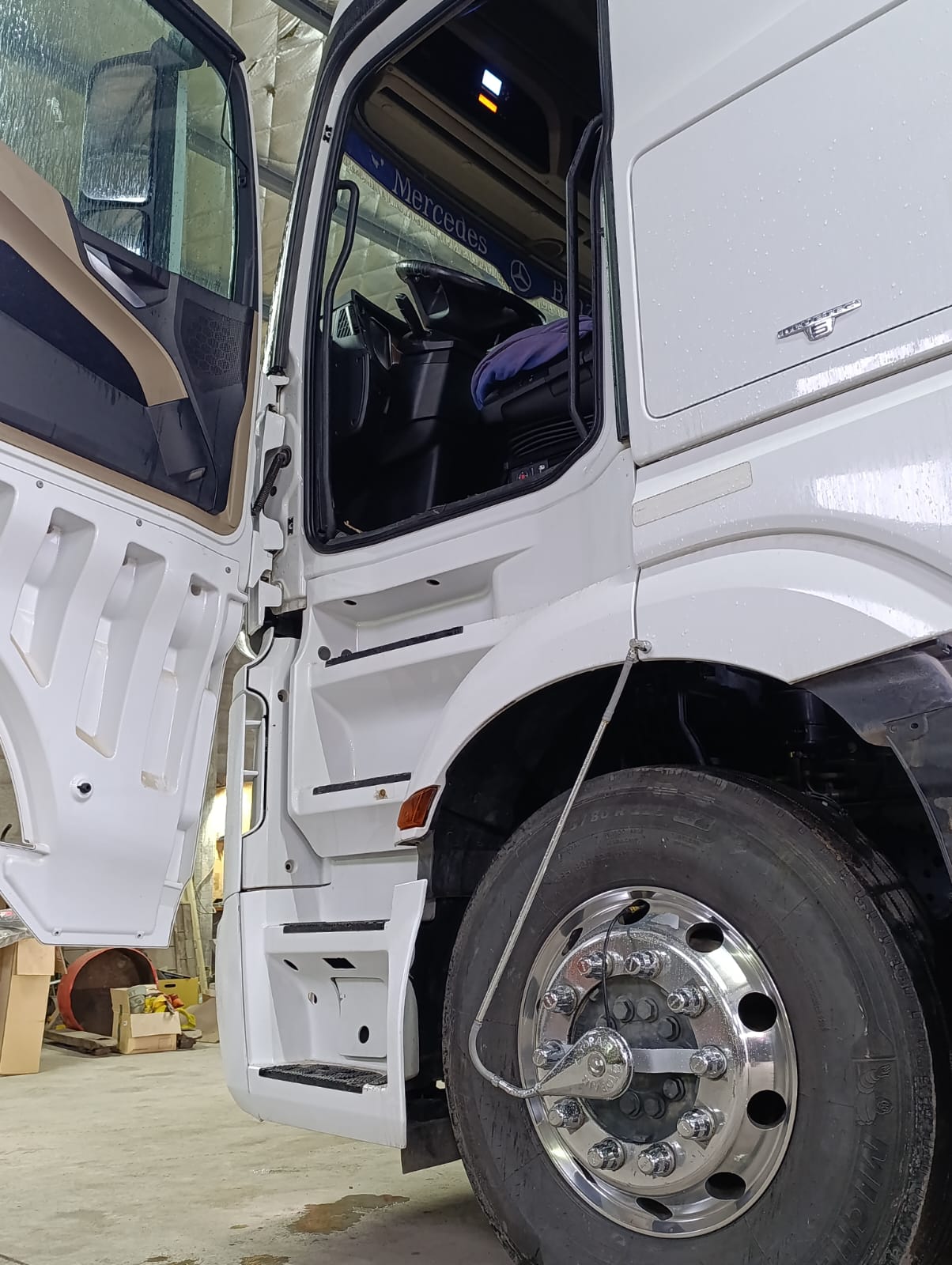 a9868067-50ea-4b14-89a3-db22e1a30bc4