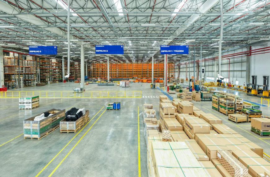 Scania amplía la capacidad logística y fortalece la…